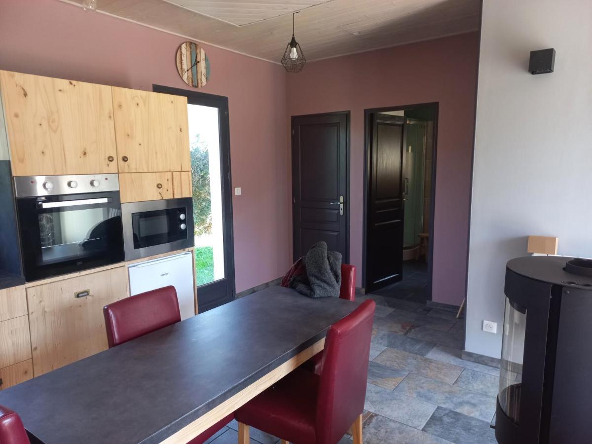 Gite Avec Option Bien-Etre Sur La Veloscenie Montigny-le-Chartif Exteriör bild